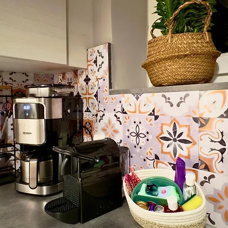 Tala אקס-לה-טרמה