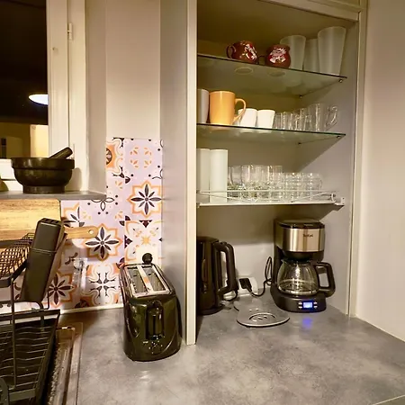 Tala אקס-לה-טרמה