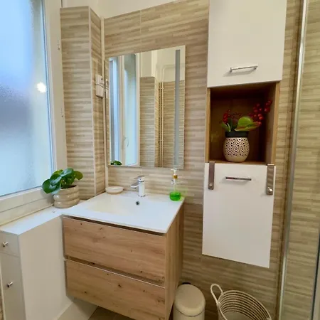 Tala * אקס-לה-טרמה